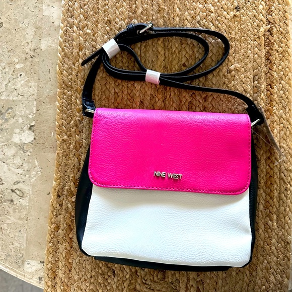Nine West purse with strap NWT - Picture 1 of 2